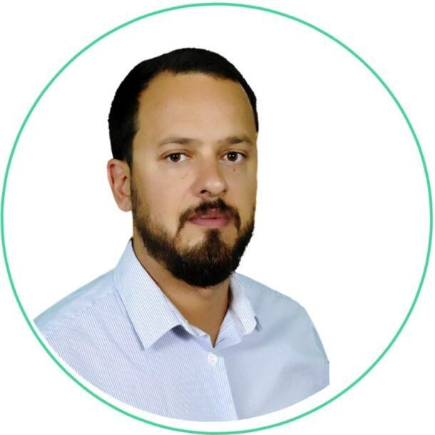 Ilies Larbi, CEO of Ouinex